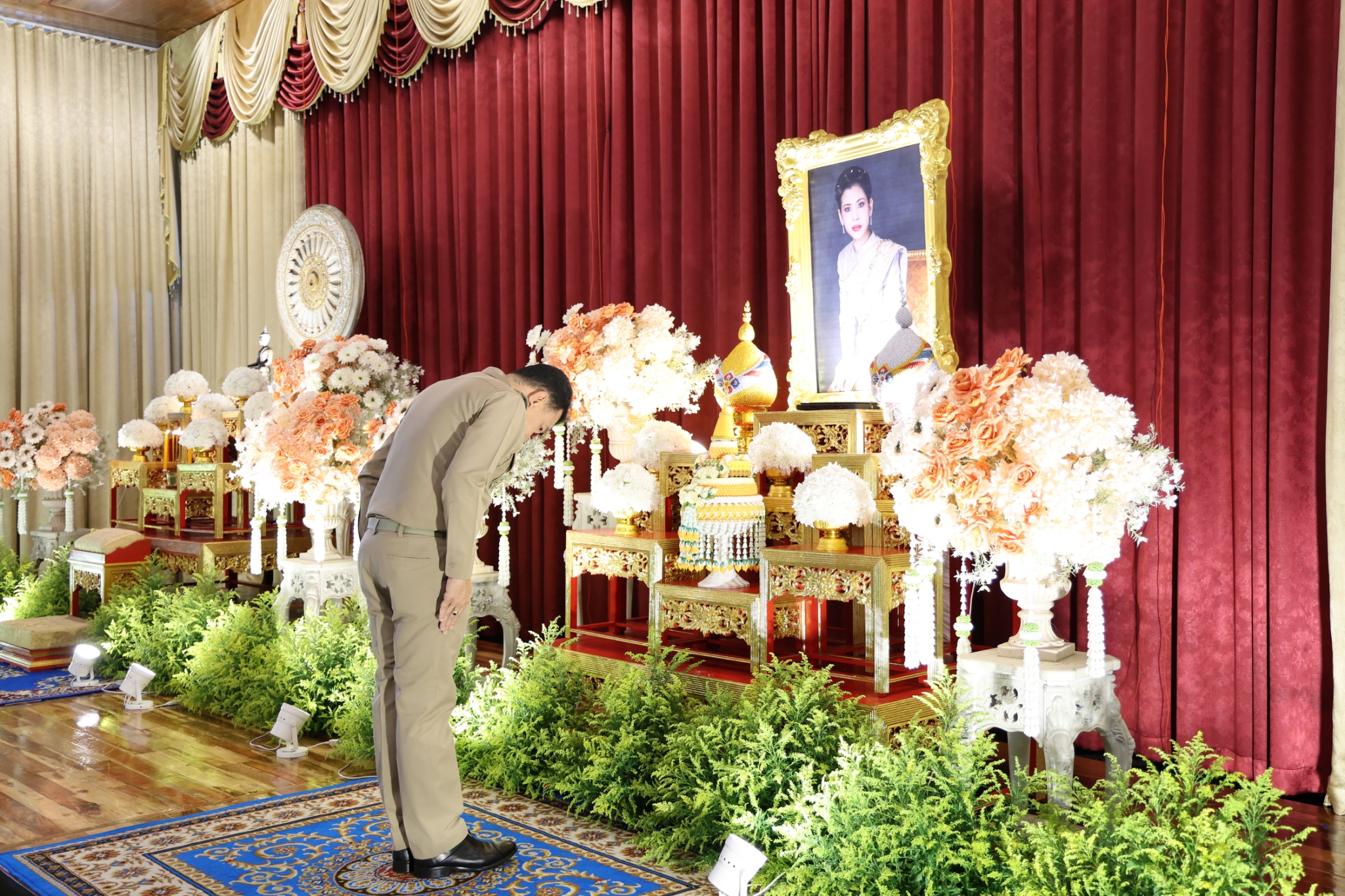 title - สำนักงานการปฏิรูปที่ดินจังหวัดเพชรบูรณ์ร่วมประกอบพิธีเจริญพระพุทธมนต์และตักบาตรถวายพระกุศล สมเด็จพระเจ้าน้องนางเธอ เจ้าฟ้าจุฬาภรณวลัยลักษณ์ อัครราชกุมารี กรมพระศรีสวางควัฒน วรขัตติยราชนารี เนื่องในวันคล้ายวันประสูติ